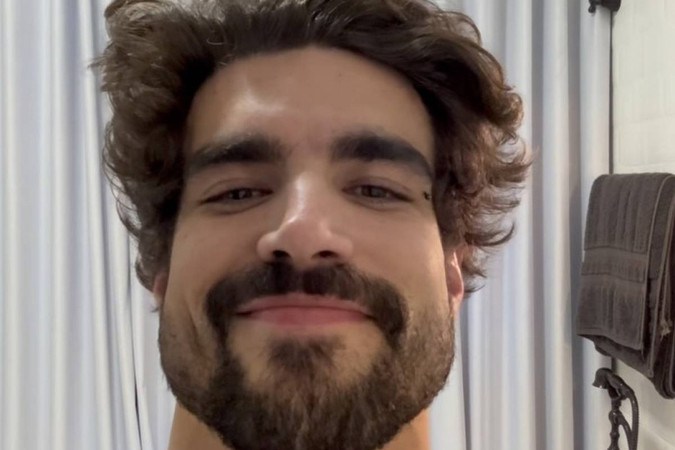 Fora das novelas, Caio Castro volta à Globo e assume nova função -  (crédito: Observatório dos Famosos)