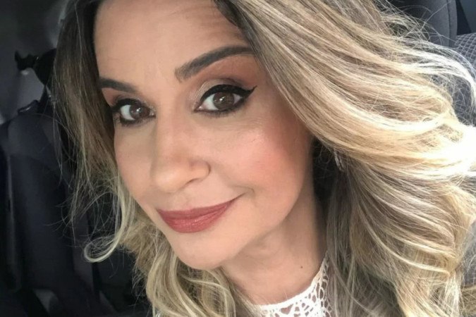 Após vazamento de bastidores, apresentadora da RedeTV! desabafa -  (crédito: Obeservatório da TV)