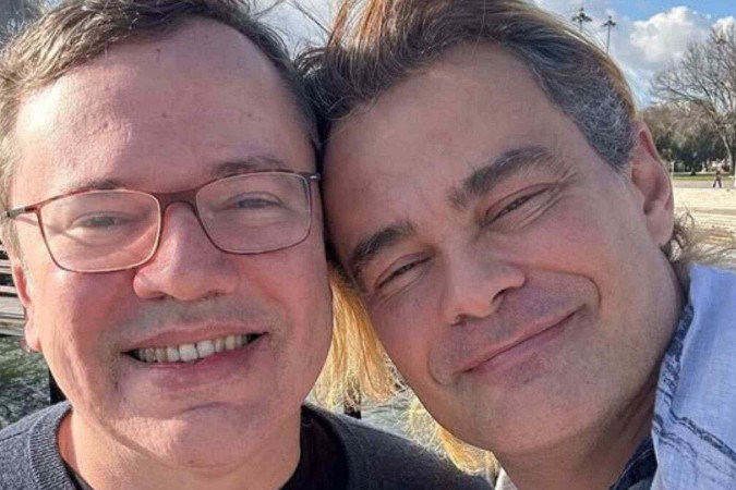 Carmo Dalla Vecchia celebra 20 anos com João Emanuel Carneiro e emociona com declaração e foto rara do casal ao lado do filho -  (crédito: Observatório dos Famosos)