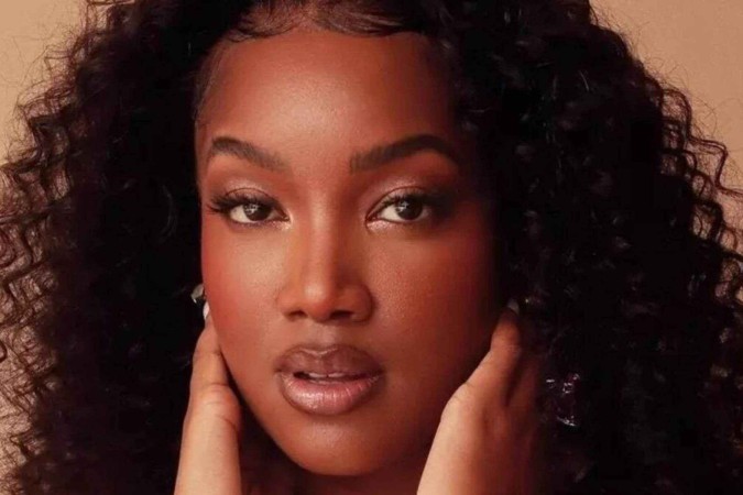 Musculosa! Braços fortes de Iza impressionam a web -  (crédito: Observatório dos Famosos)