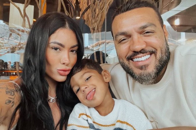 Namorada de Belo, Rayane Figliuzzi comenta possibilidade de aumentar a família: “Soweta?” -  (crédito: Observatório dos Famosos)