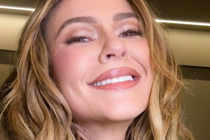 Após prêmio na Globo, Paolla Oliveira posta clique de biquíni -  (crédito: Observatório dos Famosos)