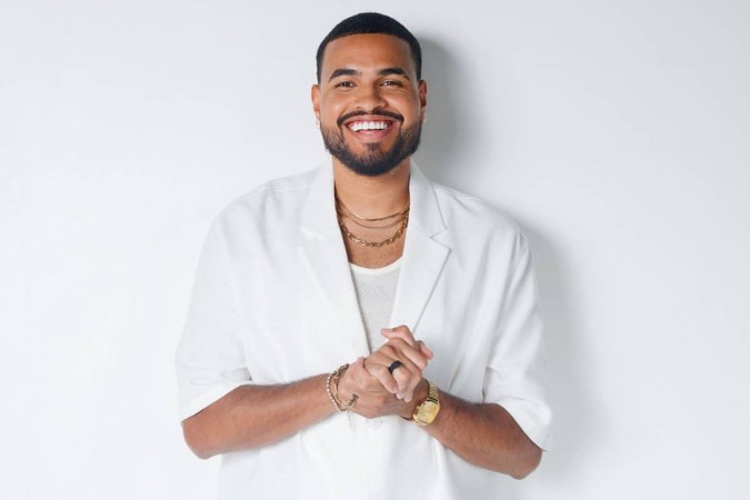 Yan celebra nova fase na carreira com gravação de maior DVD da carreira: “Quero mostrar que é possível” -  (crédito: Observatório dos Famosos)