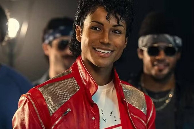 Sobrinho de Michael Jackson defende filme do cantor de críticas negativas: “Vão engolir” -  (crédito: Observatório dos Famosos)