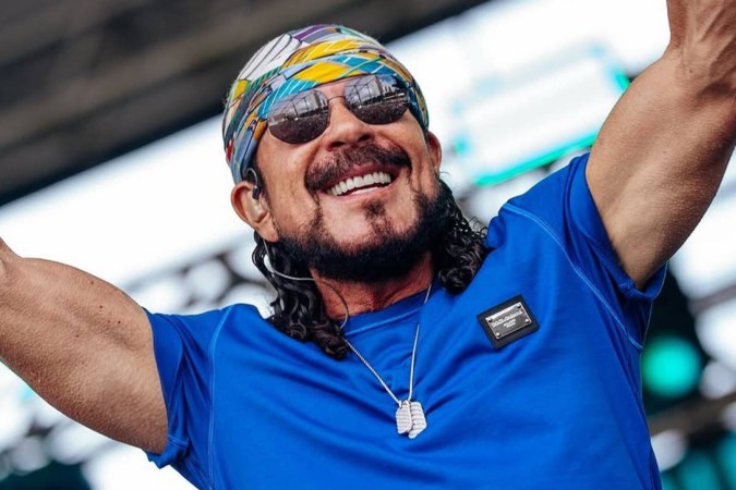 Aos 73 anos, Bell Marques abre o jogo sobre planos de aposentadoria da carreira de cantor -  (crédito: Observatório dos Famosos)