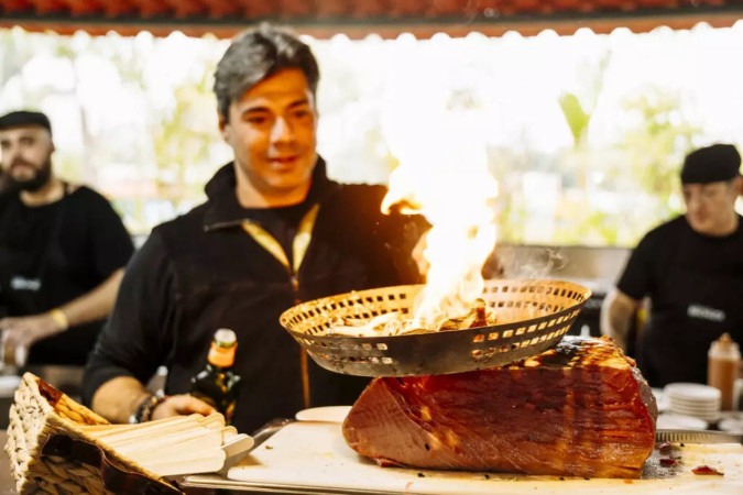 Chef Felipe Bronze estreia No Fogo e aposta em avaliação sem identificação -  (crédito: Obeservatório da TV)