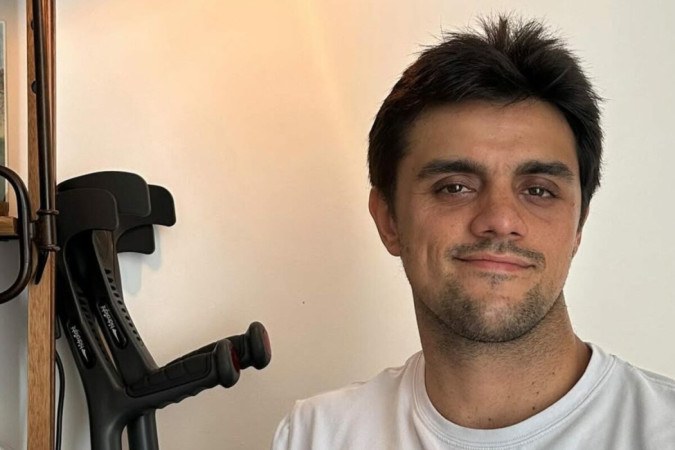 Felipe Simas fala sobre recuperação difícil após acidente: “Pedras no caminho” -  (crédito: Observatório dos Famosos)