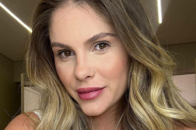 Bárbara Evans se desespera com dependência de remédio para dormir: “Eu não sabia” -  (crédito: Observatório dos Famosos)