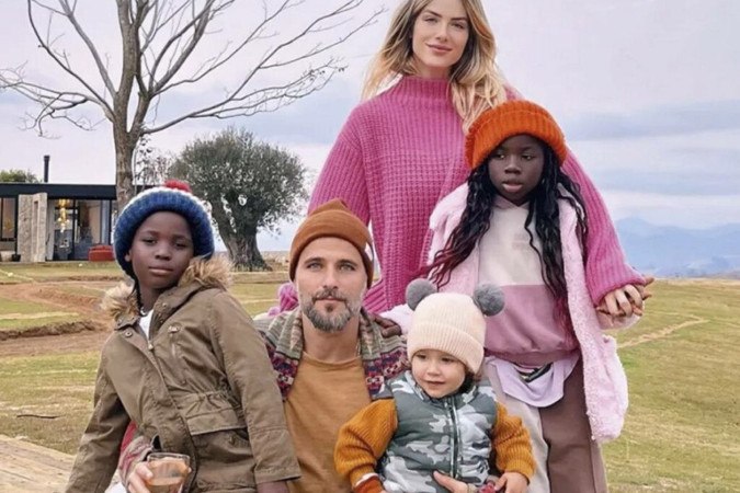 Giovanna Ewbank surpreende ao revelar se os filhos brigam em casa: “É impressionante” -  (crédito: Observatório dos Famosos)