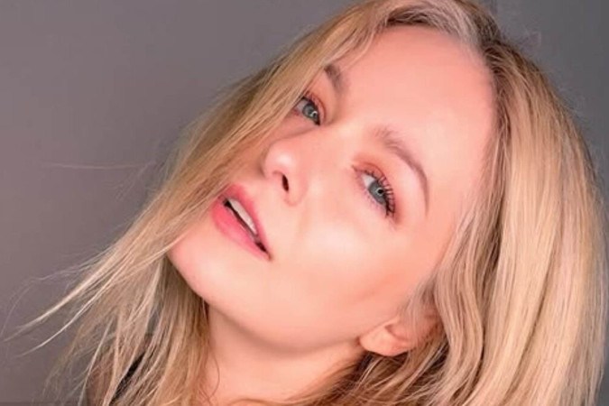 Luciana Vendramini sensualiza com lingerie rendada e brinca com ‘previsão do tempo’ -  (crédito: Observatório dos Famosos)