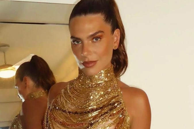 Mariana Goldfarb surge de lingerie e bumbum saliente chama atenção -  (crédito: Observatório dos Famosos)