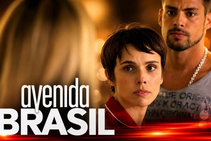 Carminha descobre segredo devastador sobre Nina e Jorginho e promete vingança em Avenida Brasil -  (crédito: Obeservatório da TV)
