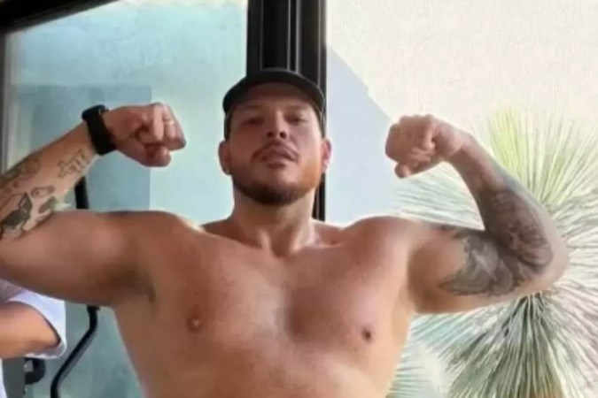 Ferrugem surge sem camisa na academia após perder mais de 45 kg e impressiona com transformação -  (crédito: Observatório dos Famosos)