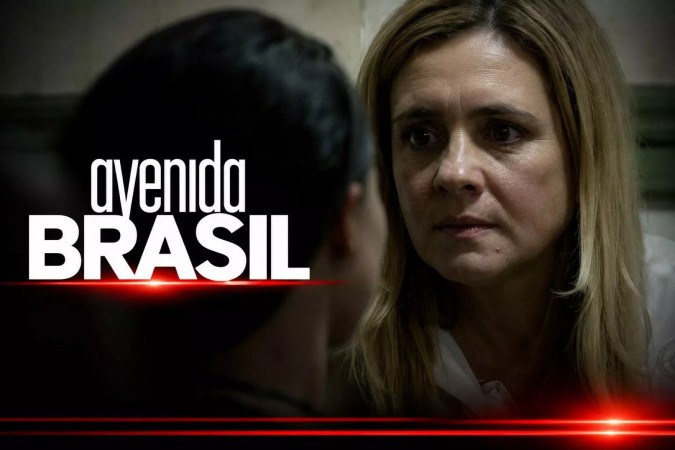 Carminha conta para Rita que também viveu no lixão em Avenida Brasil -  (crédito: Obeservatório da TV)