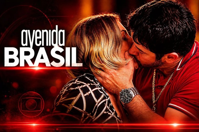Avenida Brasil: Tufão abandona Carminha, reencontra Monalisa e vilã promete vingança após beijo do ex-casal -  (crédito: Obeservatório da TV)