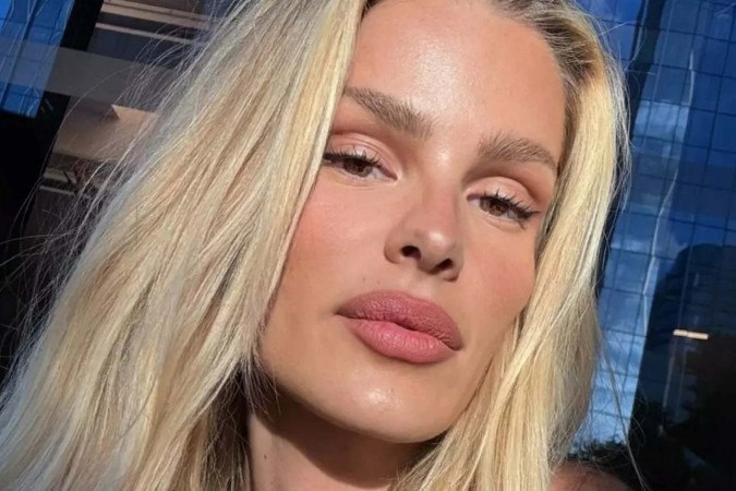 Yasmin Brunet comenta vídeo viral sobre supostos OVNIs e opina: ETs fingindo que são pessoas -  (crédito: Observatório dos Famosos)