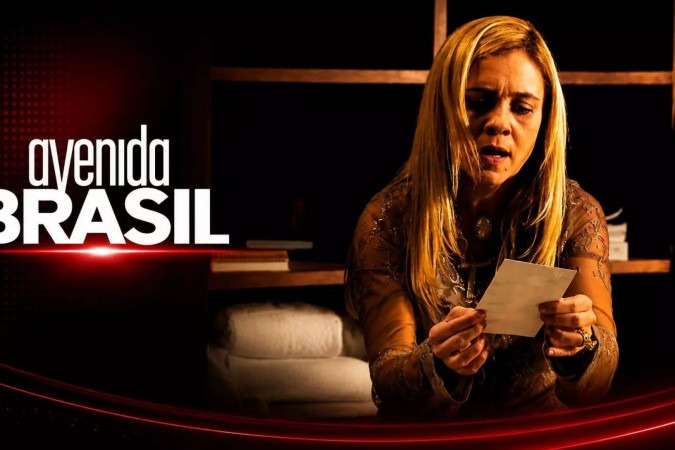 Avenida Brasil: Carminha descobre que Nina é Rita e prepara vingança cruel na mansão -  (crédito: Obeservatório da TV)