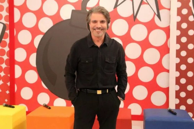 João Kleber estreia quadro em homenagem a Chico Anysio e a Escolinha do Professor Raimundo -  (crédito: Observatório dos Famosos)