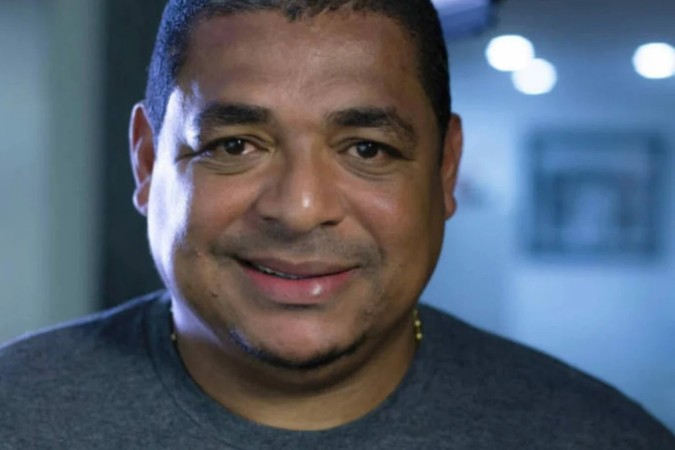 Impedido pela Jovem Pan, Vampeta está fora da transmissão da Copa no SBT -  (crédito: Obeservatório da TV)
