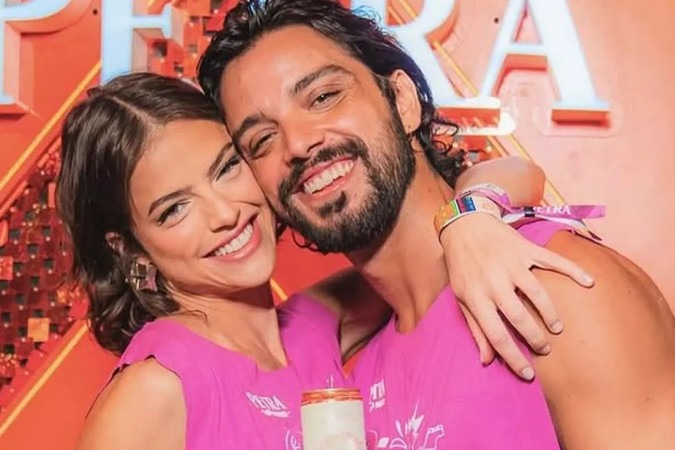 Rodrigo Simas revela por que ele e Agatha Moreira já se consideram casados -  (crédito: Observatório dos Famosos)