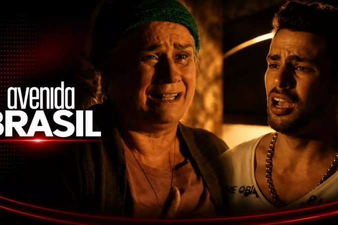 Avenida Brasil: Jorginho descobre que Lucinda e Nilo são seus avós -  (crédito: Obeservatório da TV)