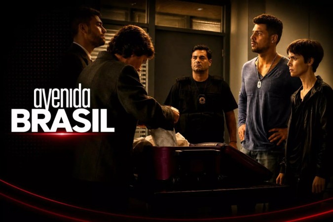 Avenida Brasil: Carminha arma flagrante no aeroporto e Nina é presa ao lado de Jorginho antes de viagem para os Estados Unidos -  (crédito: Obeservatório da TV)
