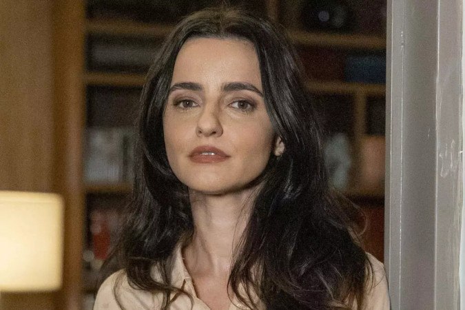 De volta à Globo: Julia Stockler será aliada de Letícia Colin em Quem Ama Cuida -  (crédito: Obeservatório da TV)