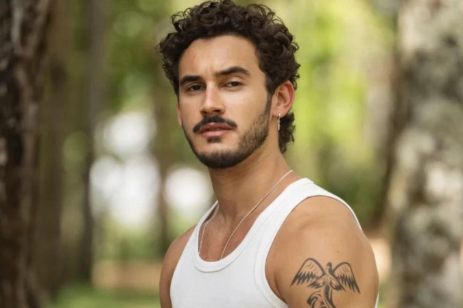 Filipe Bragança rejeita carreira no sertanejo e reforça identidade própria -  (crédito: Obeservatório da TV)