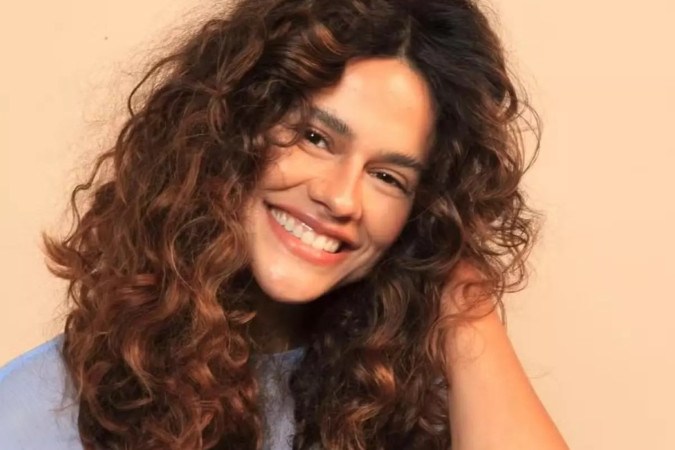 Após dez anos, Arianne Botelho retorna às novelas em Lá na Minha Terra -  (crédito: Obeservatório da TV)