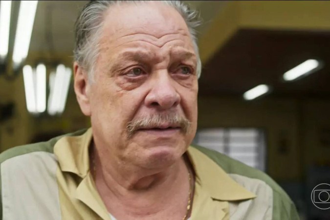 Futebol ganha destaque em Avenida Brasil 2, com Ernani Moraes como dirigente do Divino -  (crédito: Obeservatório da TV)