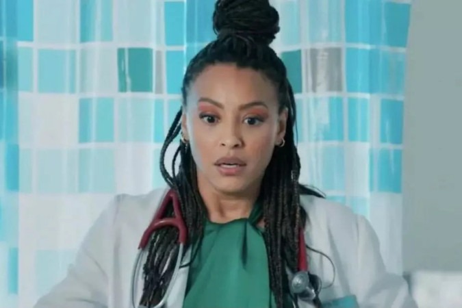 Bela salva grávida baleada e bebê em cirurgia de risco e enfrenta Vanessa em Por Você -  (crédito: Obeservatório da TV)