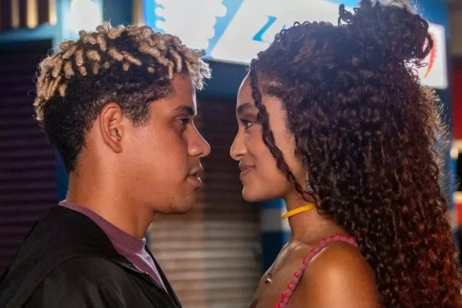 Por Você: revelação muda clima entre personagens e provoca tensão na novela -  (crédito: Obeservatório da TV)