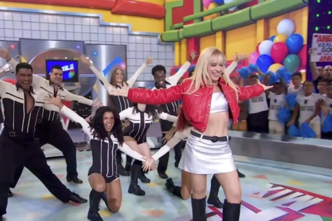 Angélica encanta ao reviver Angel Mix com traje que se tornou boneca de sucesso -  (crédito: Obeservatório da TV)