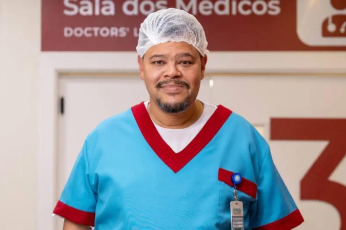 De volta às novelas, Babu Santana interpreta técnico de enfermagem em Por Você -  (crédito: Obeservatório da TV)
