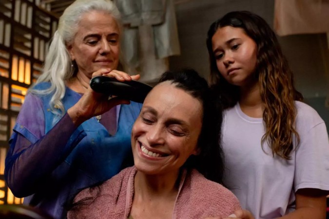 Tela Quente: Globo exibe drama emocionante com Marieta Severo sobre diagnóstico que transforma a vida de uma mulher nesta segunda (19) -  (crédito: Obeservatório da TV)
