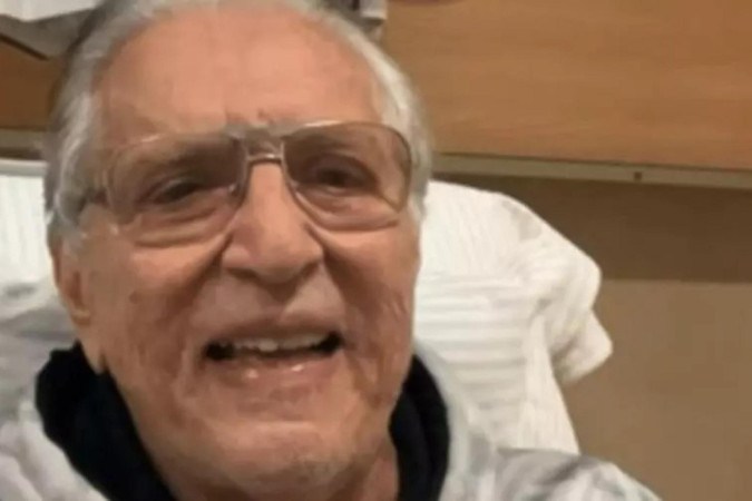 Esposa atualiza estado de saúde de Carlos Alberto de Nóbrega após cirurgia cardíaca -  (crédito: Obeservatório da TV)