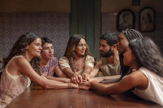 Lá na Minha Terra: nova novela das seis da Globo terá marido desaparecido, vida dupla, traições e disputa entre duas famílias -  (crédito: Obeservatório da TV)